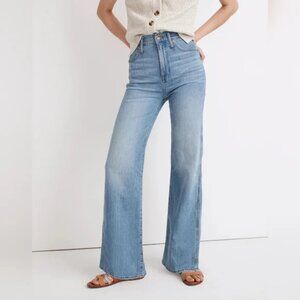 Madewell 11" High Rise Flare Jeans - 25